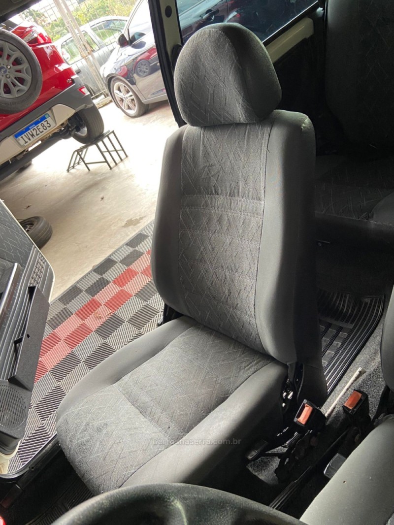 UNO 1.0 MPI MILLE FIRE 8V GASOLINA 2P MANUAL - 2006 - CAXIAS DO SUL