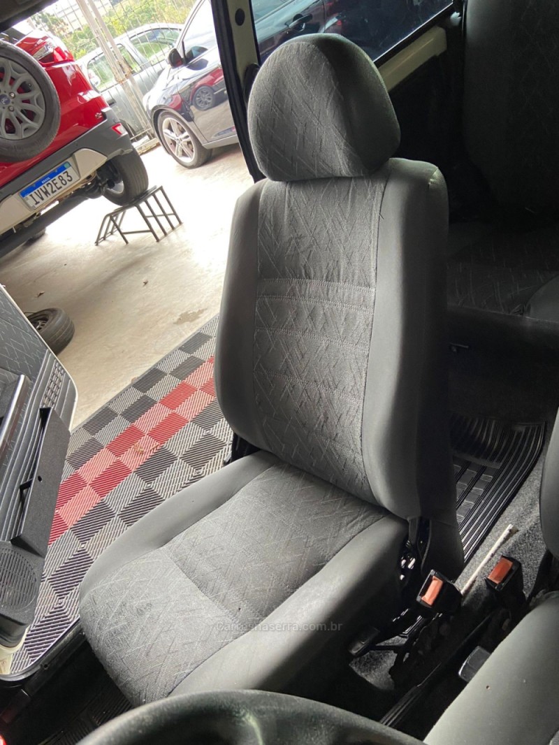 UNO 1.0 MPI MILLE FIRE 8V GASOLINA 2P MANUAL - 2006 - CAXIAS DO SUL