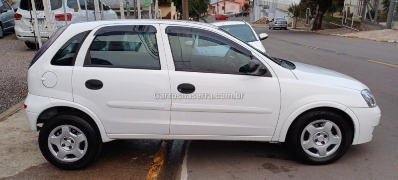 CORSA 1.4 MPFI MAXX 8V FLEX 4P MANUAL - 2011 - FARROUPILHA