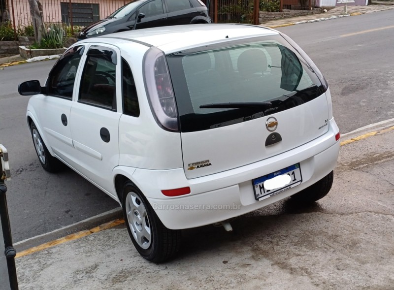 CORSA 1.4 MPFI MAXX 8V FLEX 4P MANUAL - 2011 - FARROUPILHA
