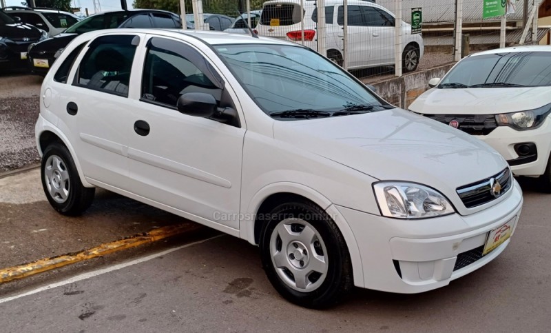 CORSA 1.4 MPFI MAXX 8V FLEX 4P MANUAL - 2011 - FARROUPILHA