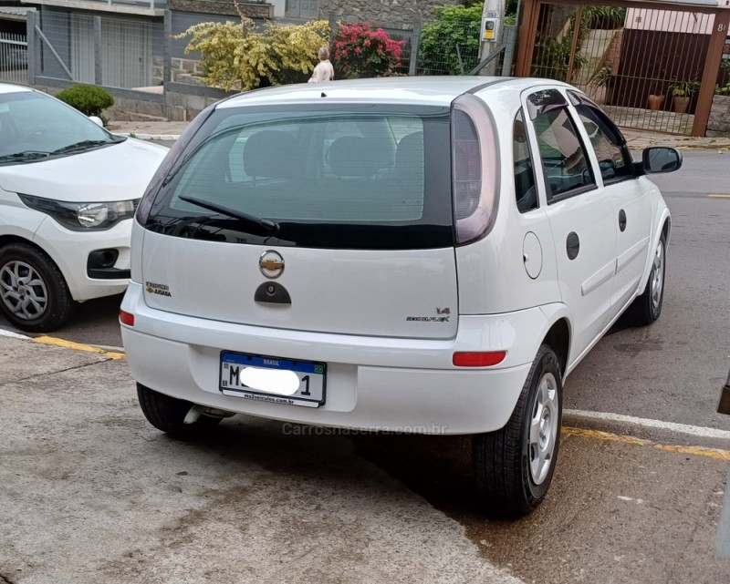 CORSA 1.4 MPFI MAXX 8V FLEX 4P MANUAL - 2011 - FARROUPILHA