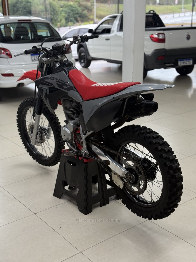 CRF 230F  - 2015 - FARROUPILHA