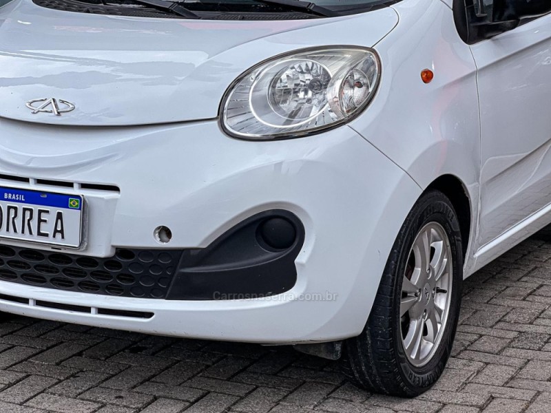 QQ 1.0 MPFI LOOK 12V GASOLINA 4P MANUAL - 2019 - CANELA