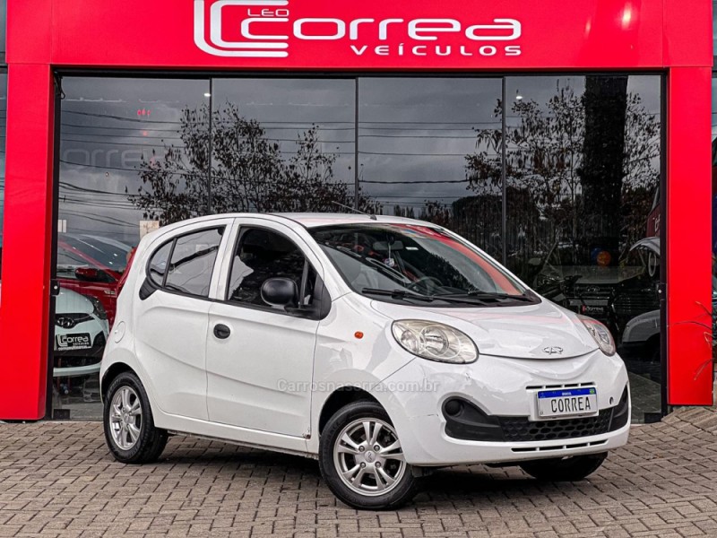 QQ 1.0 MPFI LOOK 12V GASOLINA 4P MANUAL - 2019 - CANELA
