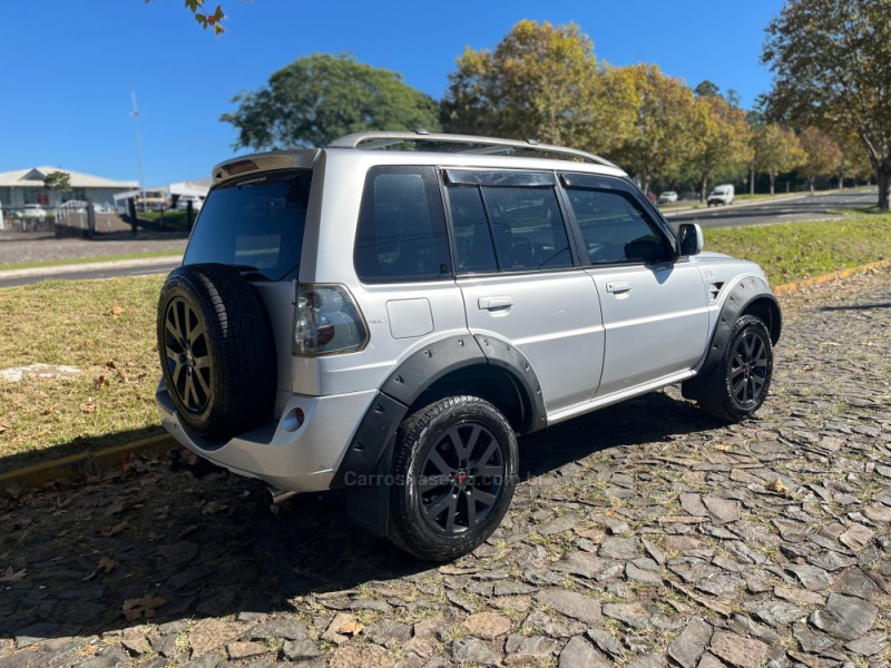 PAJERO TR4 2.0 4X4 16V FLEX 4P MANUAL - 2010 - DOIS IRMãOS