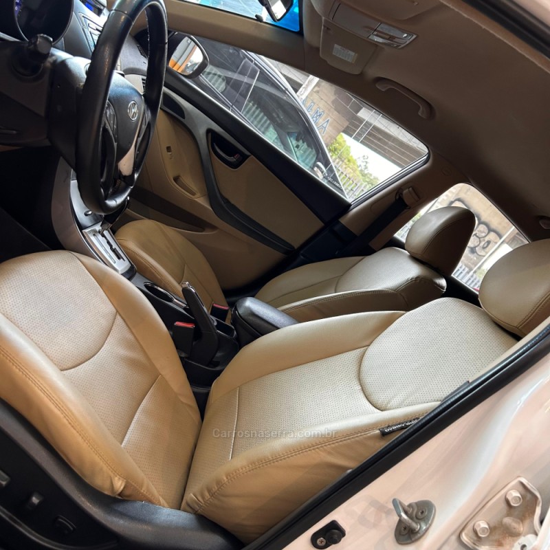 ELANTRA 1.8 GLS 16V GASOLINA 4P AUTOMÁTICO - 2012 - SAPUCAIA DO SUL
