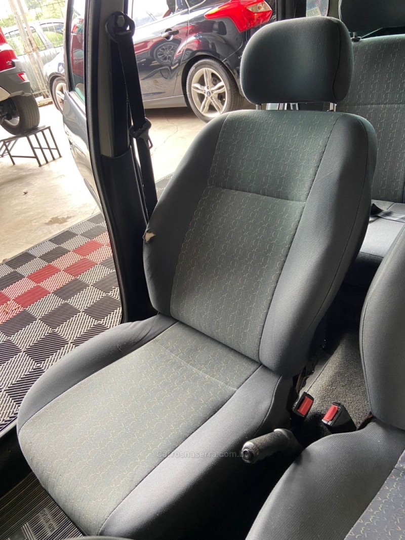 CORSA 1.0 MPFI WIND 8V GASOLINA 2P MANUAL - 2001 - CAXIAS DO SUL