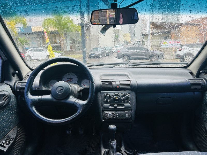 CORSA 1.0 MPFI MILENIUM 8V GASOLINA 4P MANUAL - 2001 - CAXIAS DO SUL