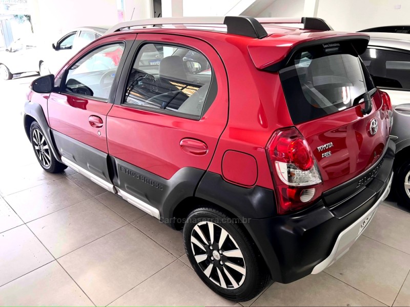 ETIOS CROSS 1.5 16V FLEX 4P AUTOMÁTICO - 2018 - CARLOS BARBOSA