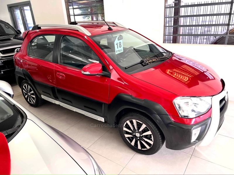 ETIOS CROSS 1.5 16V FLEX 4P AUTOMÁTICO - 2018 - CARLOS BARBOSA