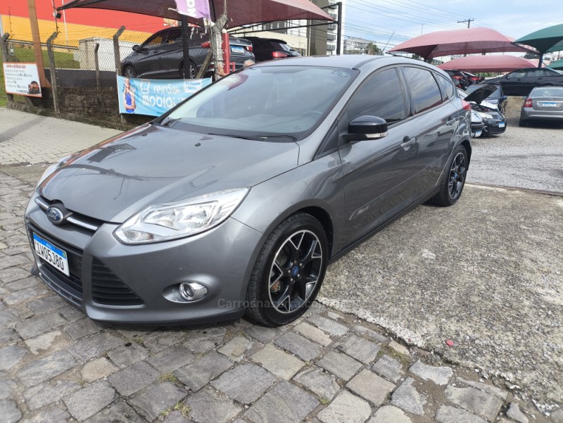 FOCUS 1.6 GLX 16V FLEX 4P MANUAL - 2015 - FARROUPILHA