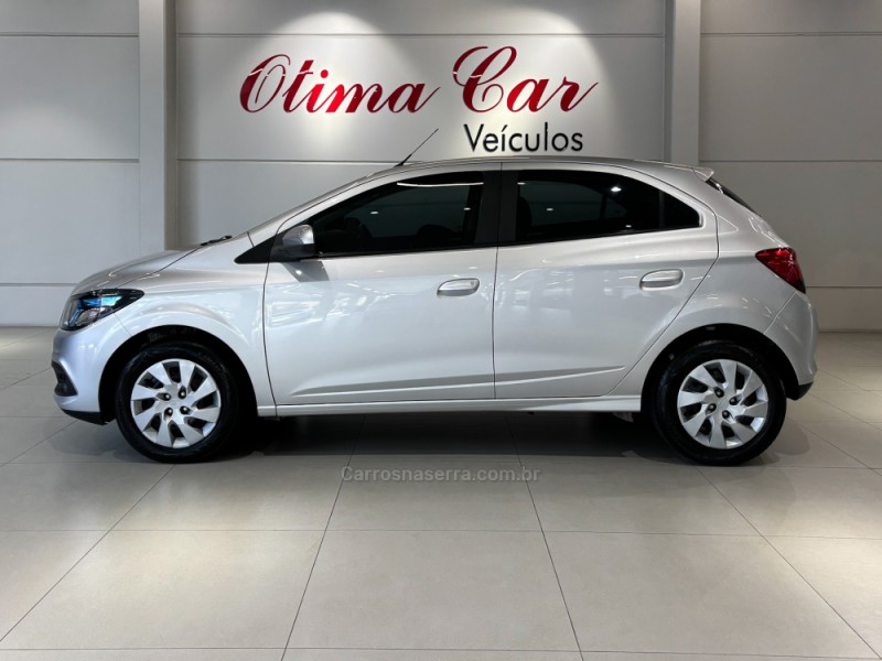 ONIX 1.4 MPFI LT 8V FLEX 4P MANUAL - 2016 - FLORES DA CUNHA