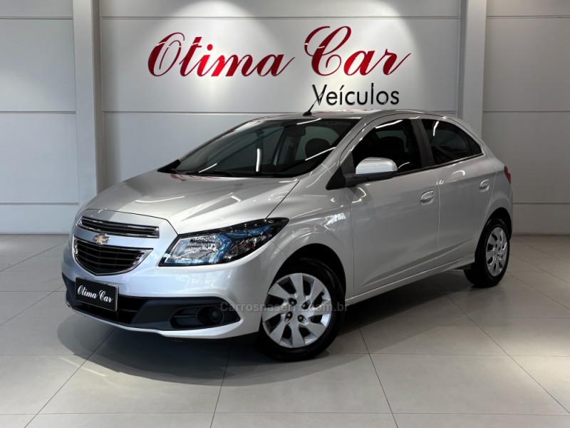 ONIX 1.4 MPFI LT 8V FLEX 4P MANUAL - 2016 - FLORES DA CUNHA