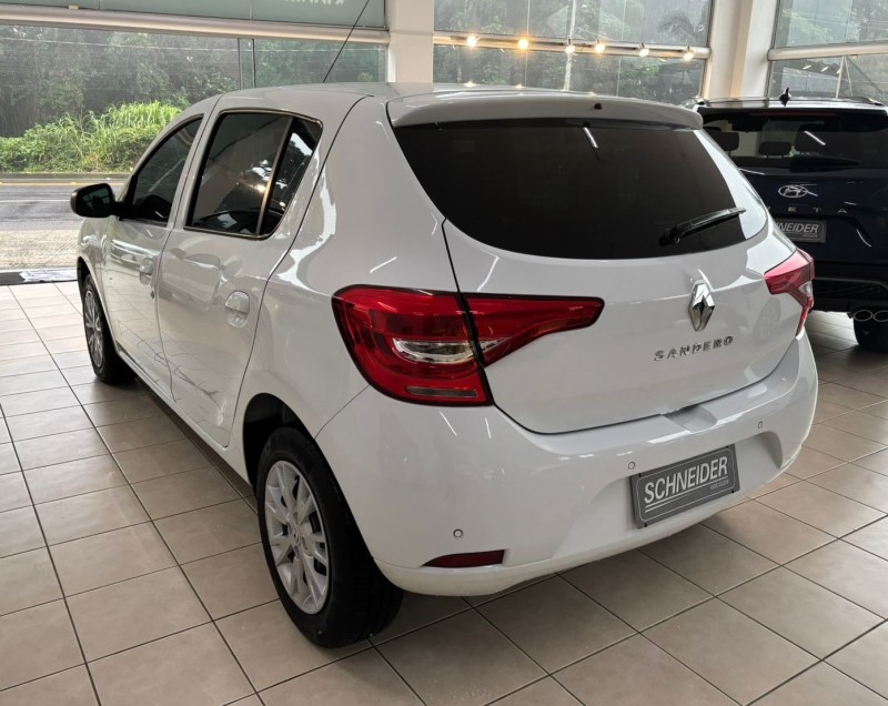 SANDERO 1.0 ZEN 12V FLEX 4P MANUAL - 2022 - NOVA PETRóPOLIS