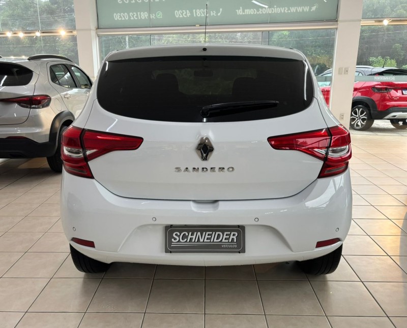 SANDERO 1.0 ZEN 12V FLEX 4P MANUAL - 2022 - NOVA PETRóPOLIS