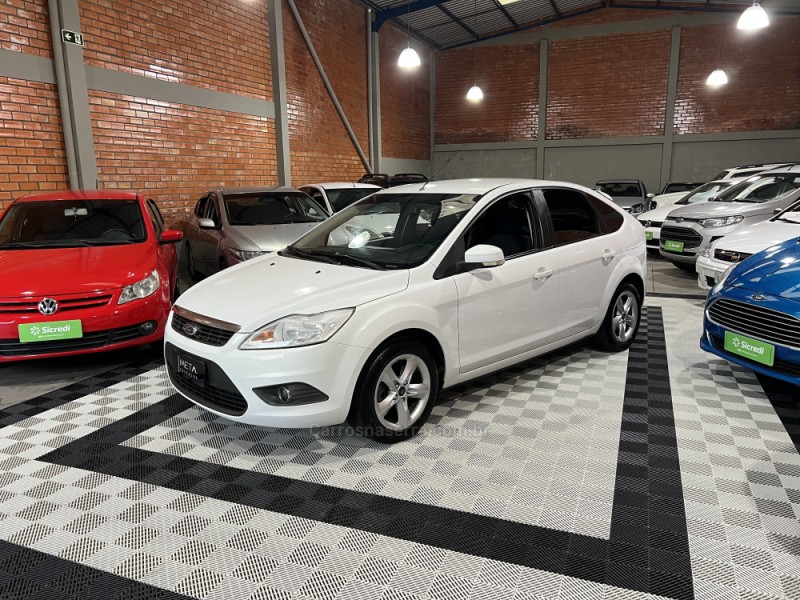 FOCUS 1.6 GLX 16V FLEX 4P MANUAL