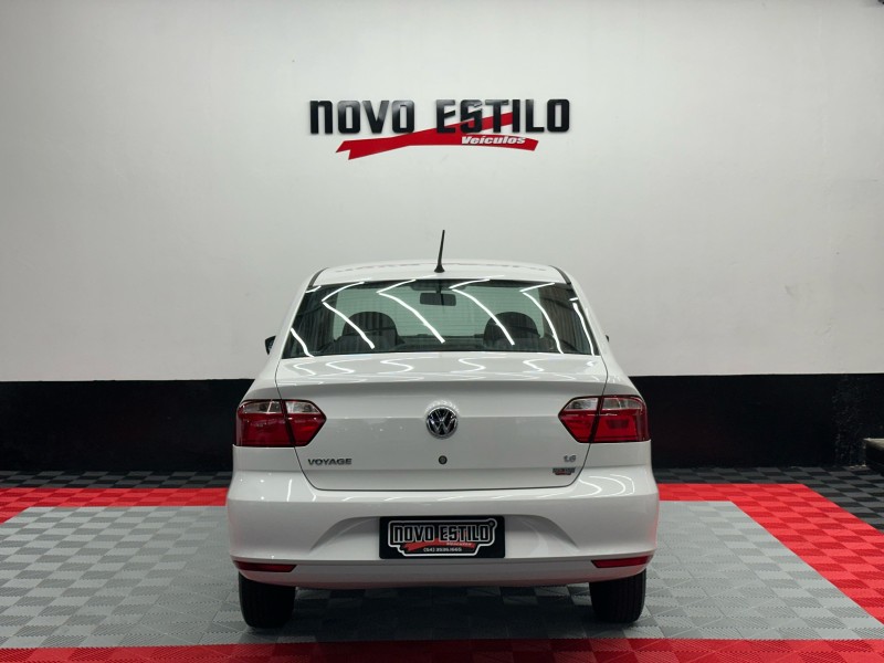 VOYAGE 1.6 MI CITY 8V FLEX 4P MANUAL - 2014 - CAXIAS DO SUL