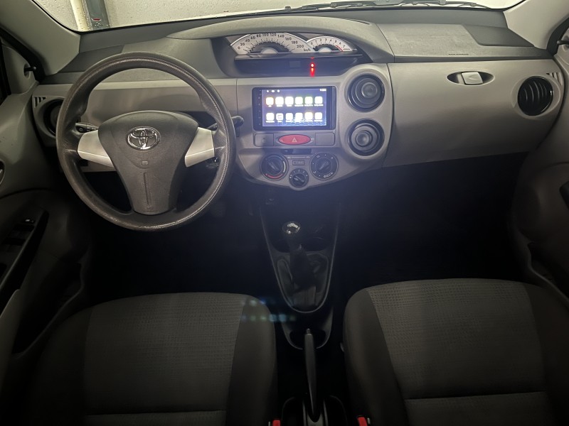 ETIOS 1.3 XS 16V FLEX 4P MANUAL - 2013 - CAXIAS DO SUL
