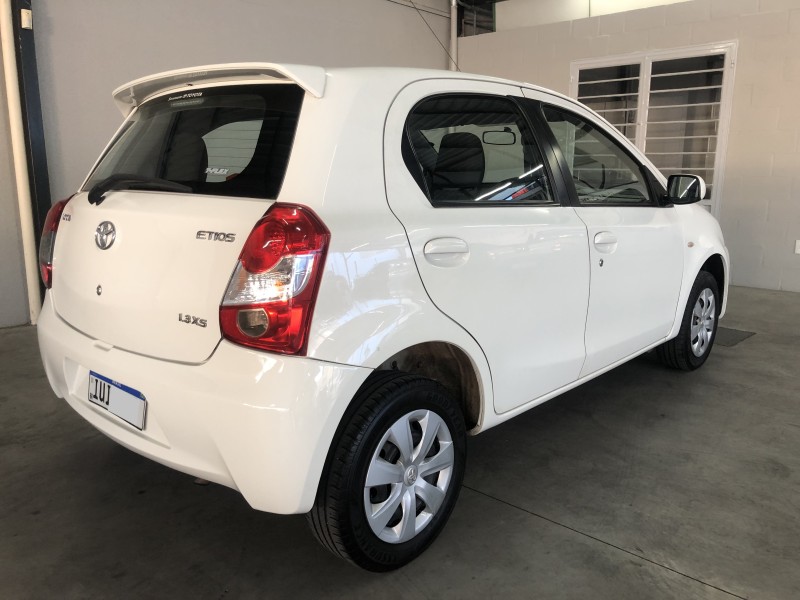 ETIOS 1.3 XS 16V FLEX 4P MANUAL - 2013 - CAXIAS DO SUL