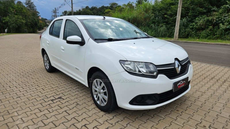 LOGAN 1.6 EXPRESSION 8V FLEX 4P MANUAL - 2018 - IVOTI