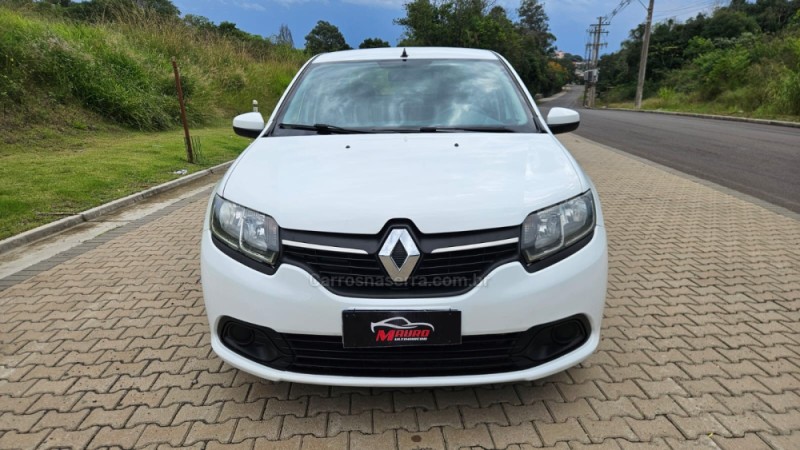 LOGAN 1.6 EXPRESSION 8V FLEX 4P MANUAL - 2018 - IVOTI