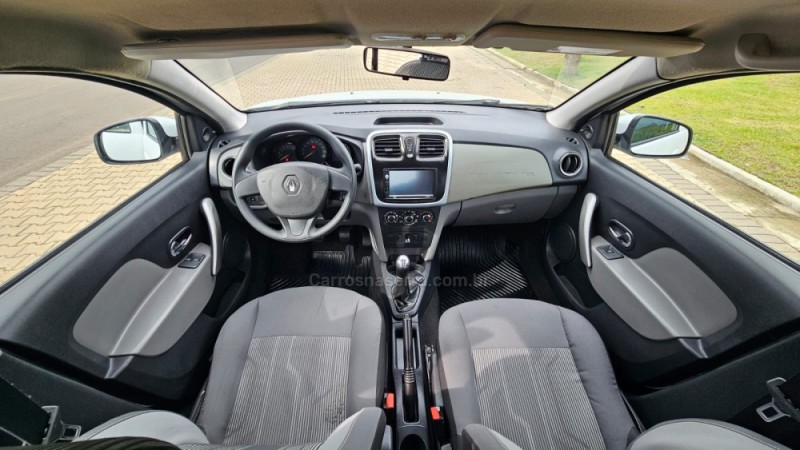 LOGAN 1.6 EXPRESSION 8V FLEX 4P MANUAL - 2018 - IVOTI