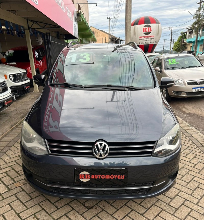 SPACEFOX 1.6 MI TREND 8V FLEX 4P MANUAL - 2013 - PAROBé