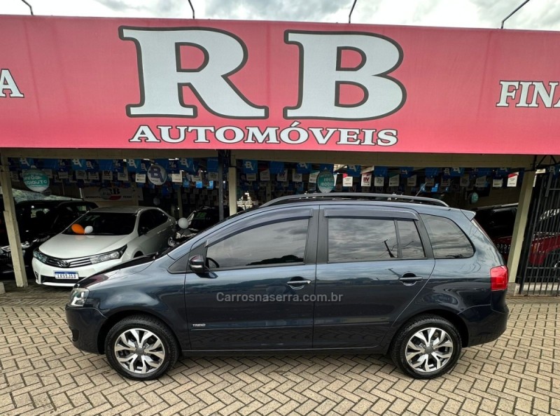 SPACEFOX 1.6 MI TREND 8V FLEX 4P MANUAL - 2013 - PAROBé