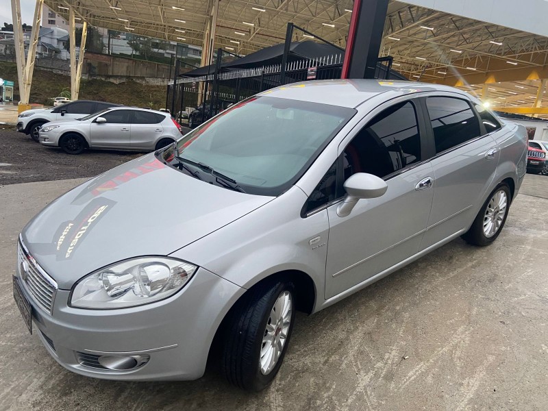 LINEA 1.8 ABSOLUTE 16V FLEX 4P AUTOMATIZADO - 2011 - CAXIAS DO SUL
