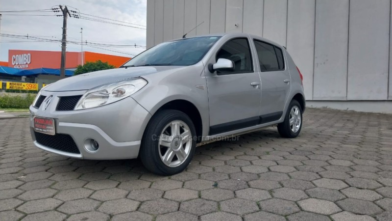 SANDERO 1.6 PRIVILÉGE 8V FLEX 4P MANUAL - 2010 - SOMBRIO