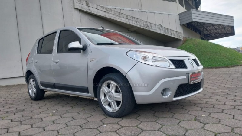 SANDERO 1.6 PRIVILÉGE 8V FLEX 4P MANUAL - 2010 - SOMBRIO