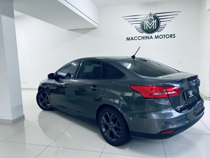 FOCUS 2.0 SE FASTBACK 16V FLEX 4P AUTOMÁTICO - 2019 - CAXIAS DO SUL