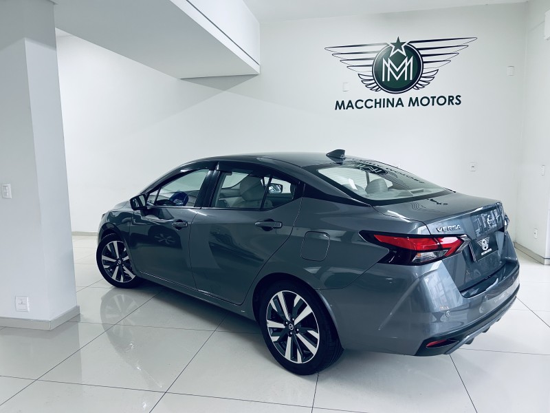 VERSA 1.6 EXCLUSIVE 16V FLEX 4P AUTOMÁTICO - 2021 - CAXIAS DO SUL