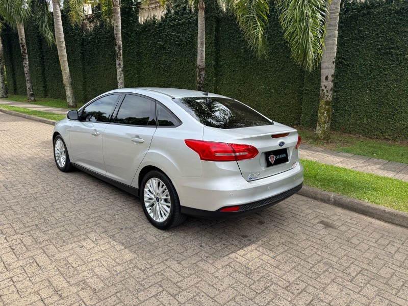 FOCUS 2.0 SE SEDAN 16V FLEX 4P AUTOMÁTICO - 2016 - CAXIAS DO SUL