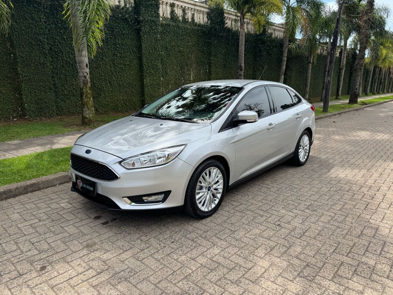 focus 2.0 se sedan 16v flex 4p automatico 2016 caxias do sul