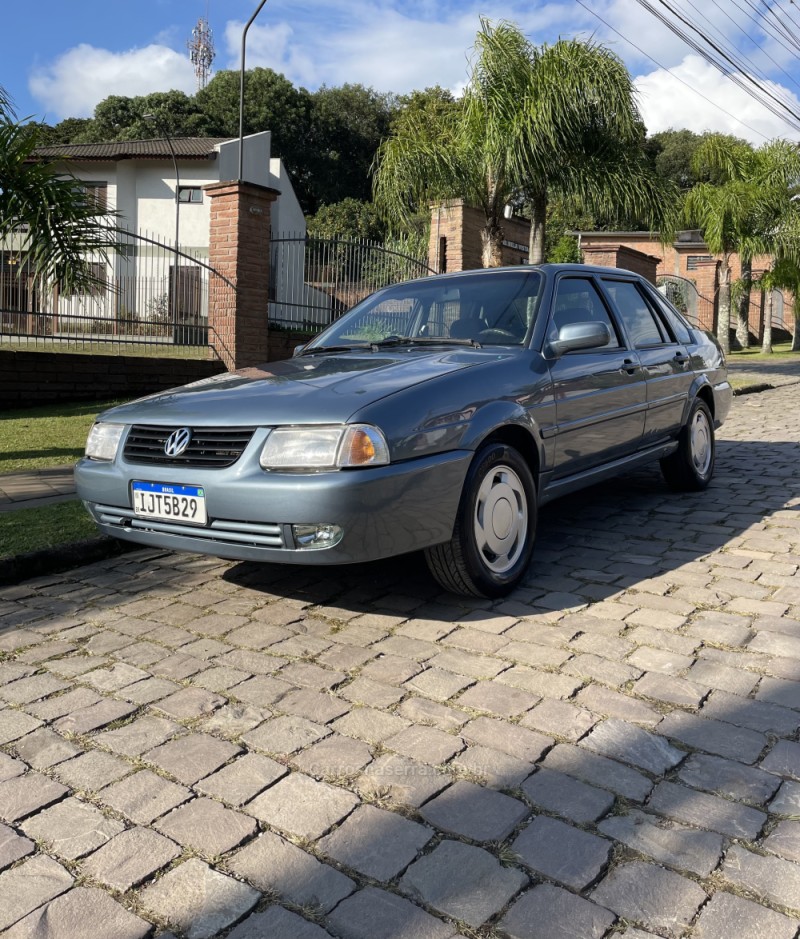 santana 1.8 mi 8v gasolina 4p manual 2001 caxias do sul