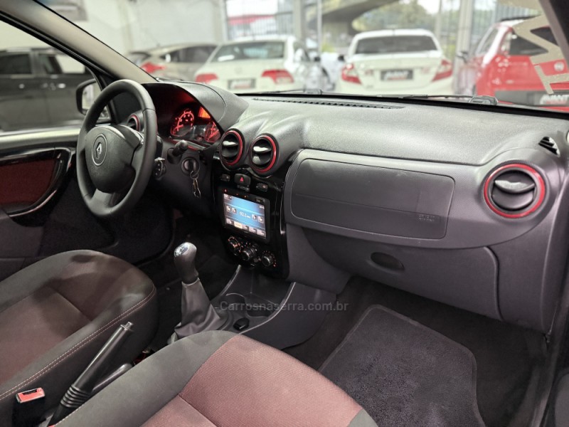 SANDERO 1.6 STEPWAY 8V FLEX 4P MANUAL - 2014 - NOVO HAMBURGO