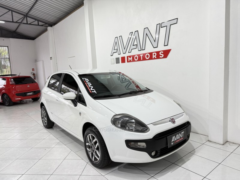 PUNTO 1.4 ATTRACTIVE ITALIA 8V FLEX 4P MANUAL - 2013 - NOVO HAMBURGO