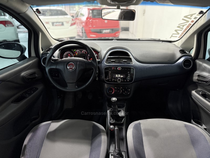 PUNTO 1.4 ATTRACTIVE ITALIA 8V FLEX 4P MANUAL - 2013 - NOVO HAMBURGO