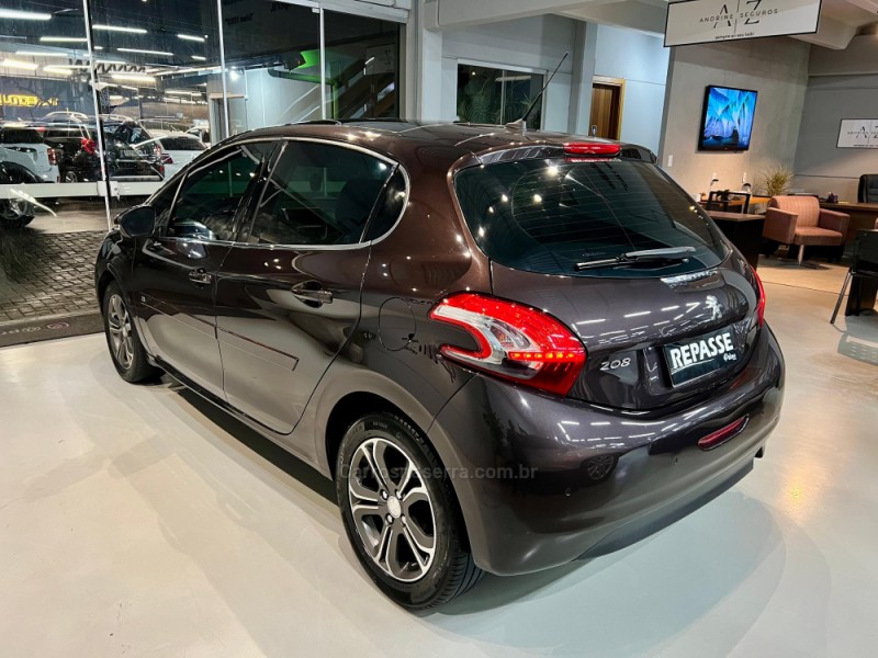 208 1.6 GRIFFE 16V FLEX 4P AUTOMÁTICO - 2014 - ESTâNCIA VELHA