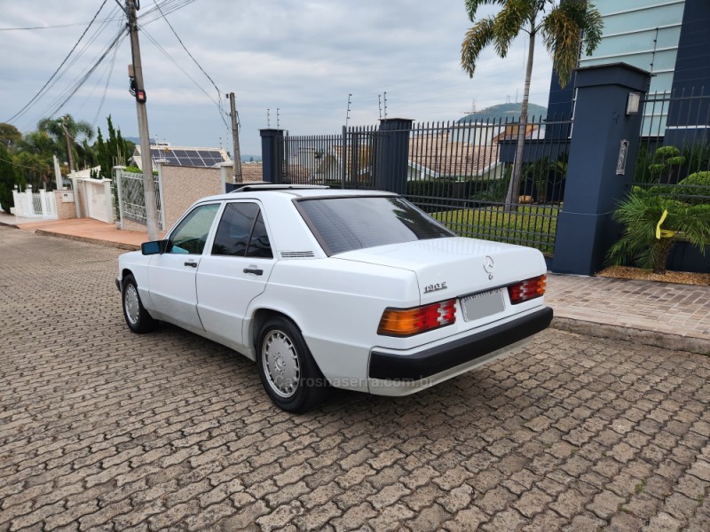 190 E 2.3 SEDAN 16V GASOLINA 4P AUTOMÁTICO - 1991 - MONTENEGRO