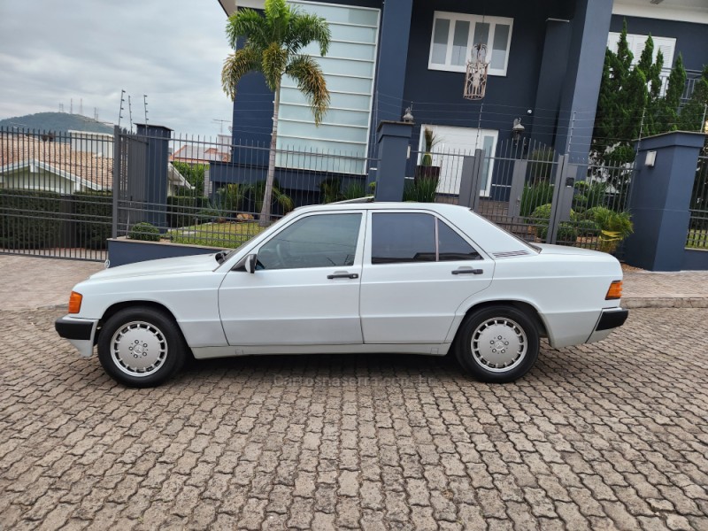 190 E 2.3 SEDAN 16V GASOLINA 4P AUTOMÁTICO - 1991 - MONTENEGRO
