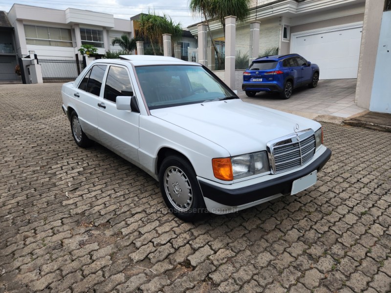 190 E 2.3 SEDAN 16V GASOLINA 4P AUTOMÁTICO - 1991 - MONTENEGRO