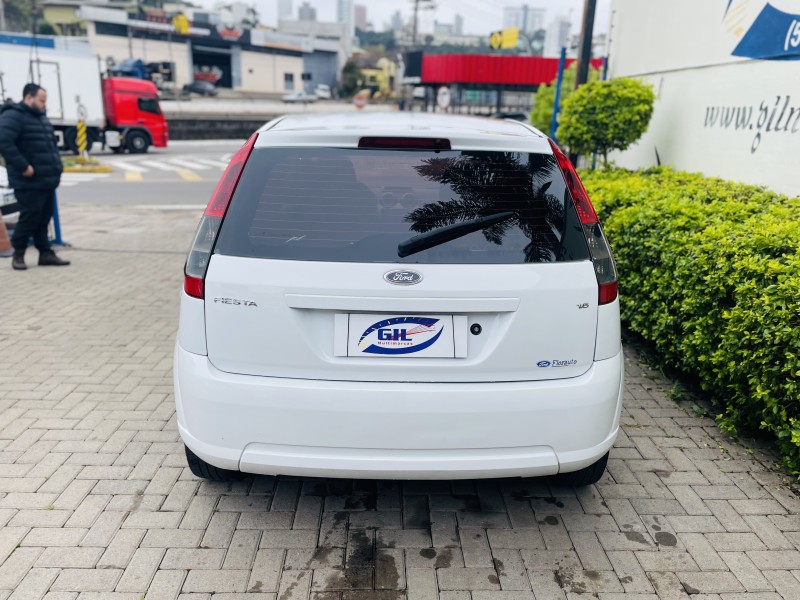 FIESTA 1.6 MPI 8V GASOLINA 4P MANUAL - 2013 - CAXIAS DO SUL