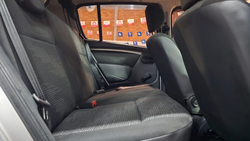 SANDERO 1.0 EXPRESSION 16V FLEX 4P MANUAL - 2010 - CAXIAS DO SUL