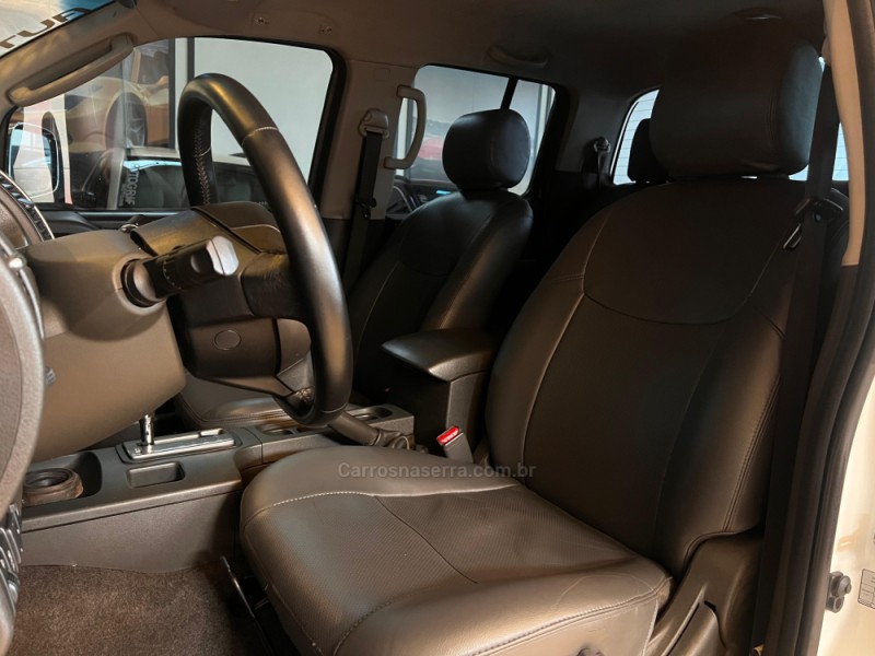 FRONTIER 2.5 SL 4X4 CD TURBO ELETRONIC DIESEL 4P AUTOMÁTICO - 2015 - CAMPO BOM