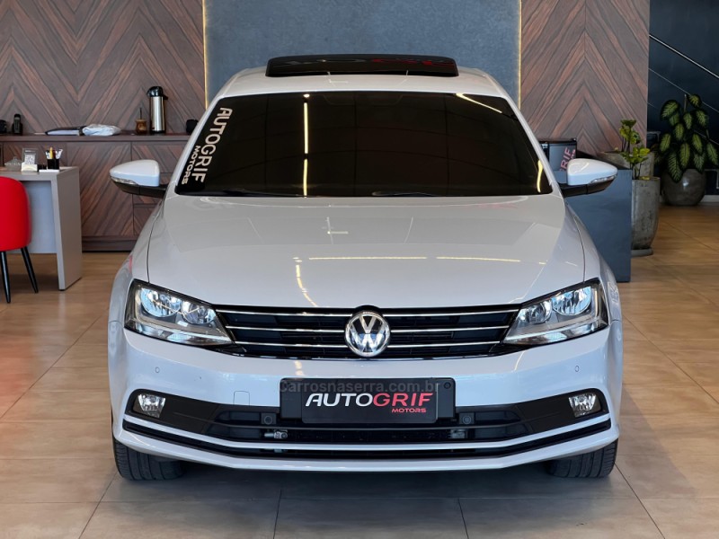 JETTA 1.4 16V TSI COMFORTLINE FLEX 4P TIPTRONIC - 2017 - CAMPO BOM