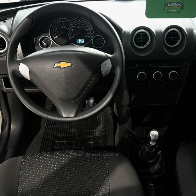 CELTA 1.0 MPFI LT 8V FLEX 4P MANUAL - 2015 - FELIZ