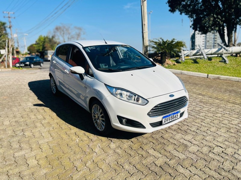 FIESTA 1.6 TITANIUM HATCH 16V FLEX 4P AUTOMÁTICO - 2015 - BENTO GONçALVES